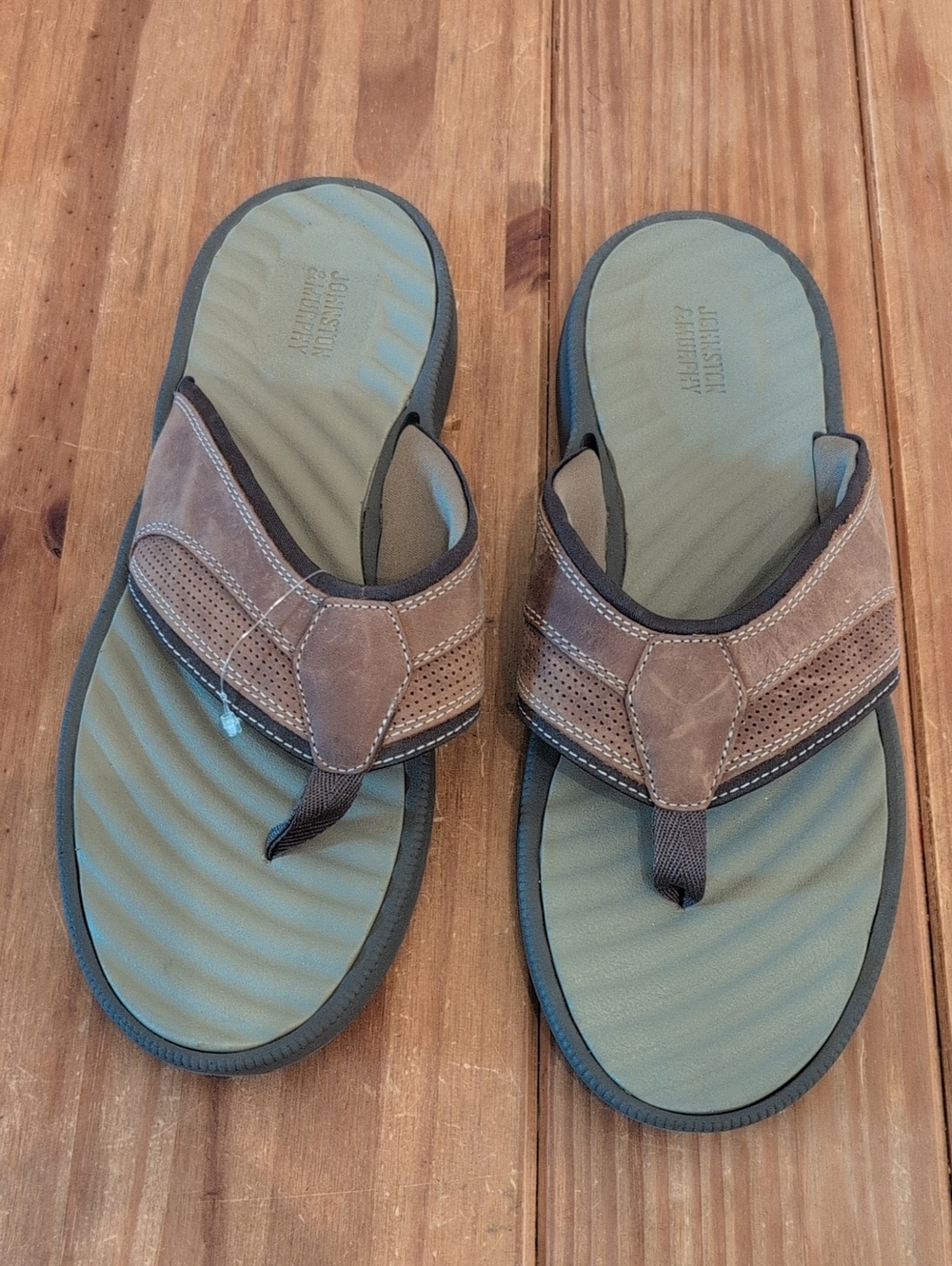 NWOT Johnson & Murphy Tan Mens Sandals, Size 13